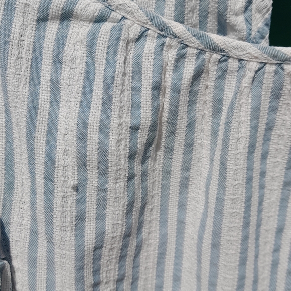 Universal Thread Women's Striped Ruffle Blouse - M Green and White 100% Cotton - Picture 4 of 6